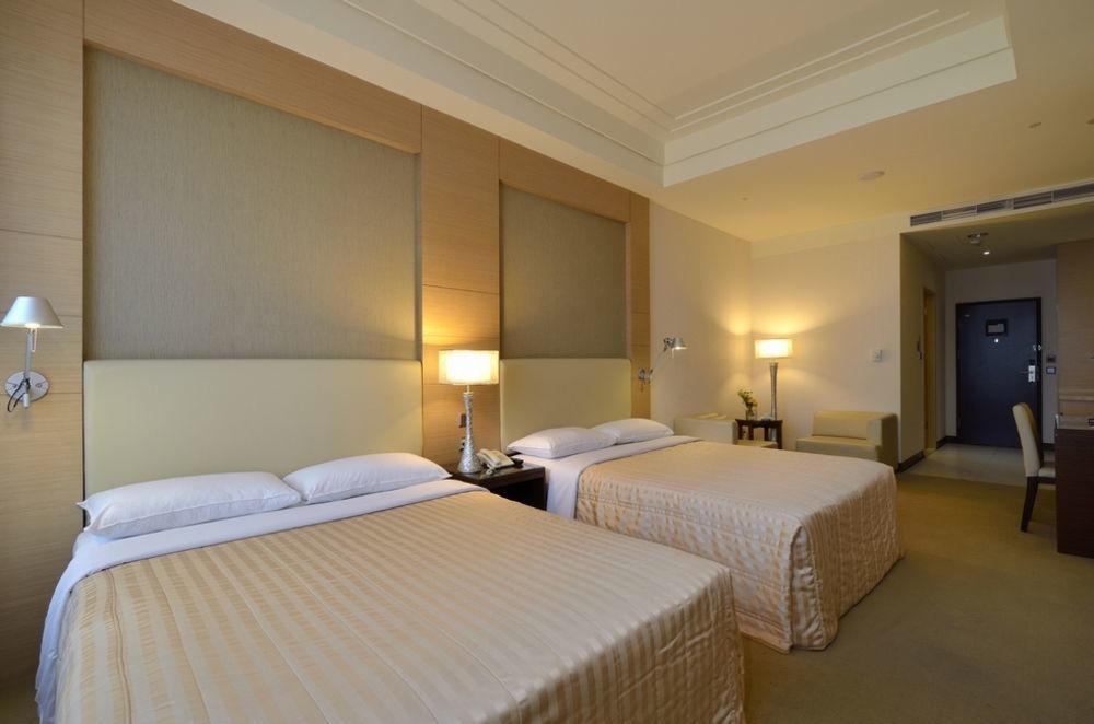צ'יאיי סיטי Ever Delightful Business Hotel מראה חיצוני תמונה