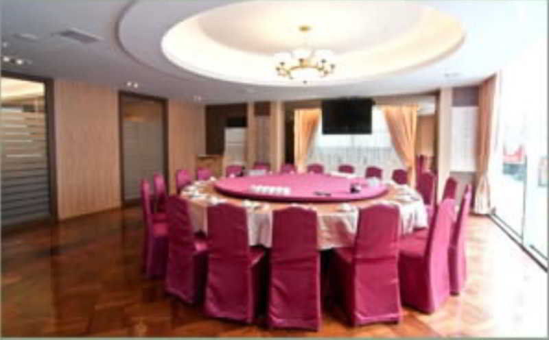 צ'יאיי סיטי Ever Delightful Business Hotel מראה חיצוני תמונה