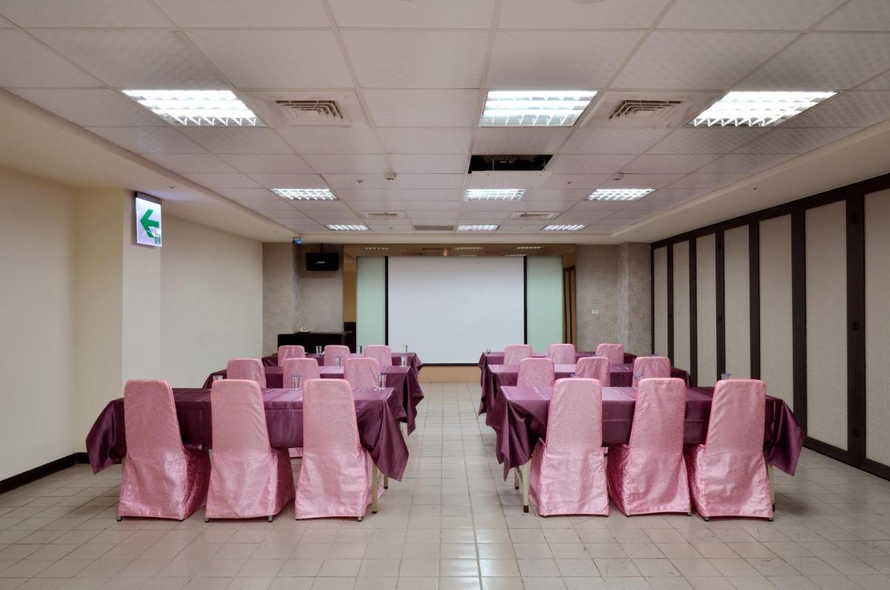צ'יאיי סיטי Ever Delightful Business Hotel מראה חיצוני תמונה