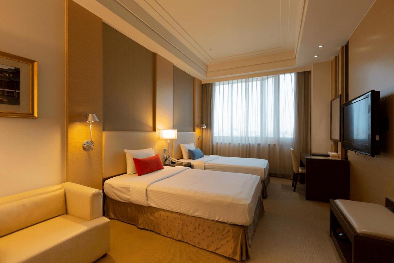 צ'יאיי סיטי Ever Delightful Business Hotel מראה חיצוני תמונה