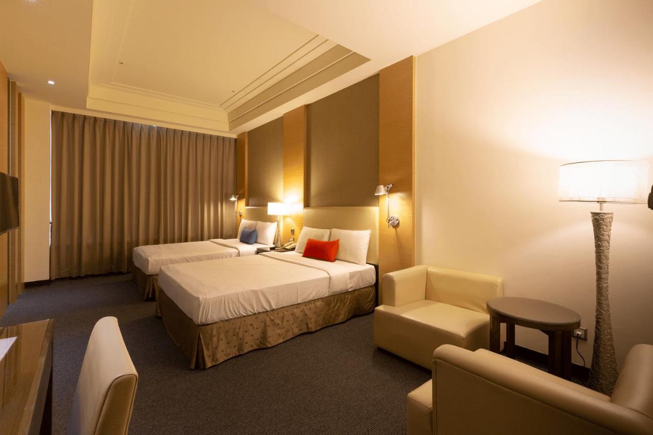 צ'יאיי סיטי Ever Delightful Business Hotel מראה חיצוני תמונה