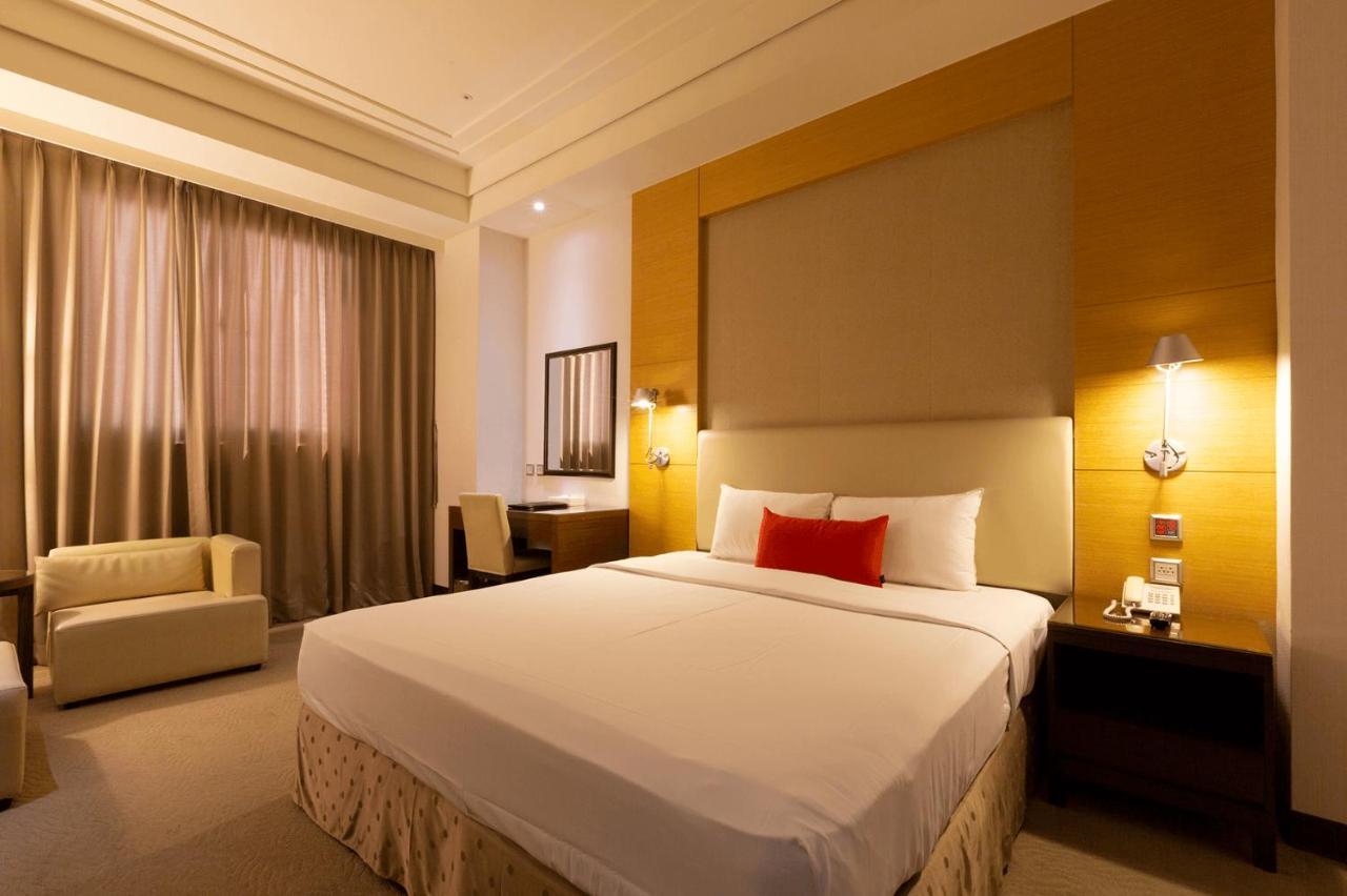 צ'יאיי סיטי Ever Delightful Business Hotel מראה חיצוני תמונה